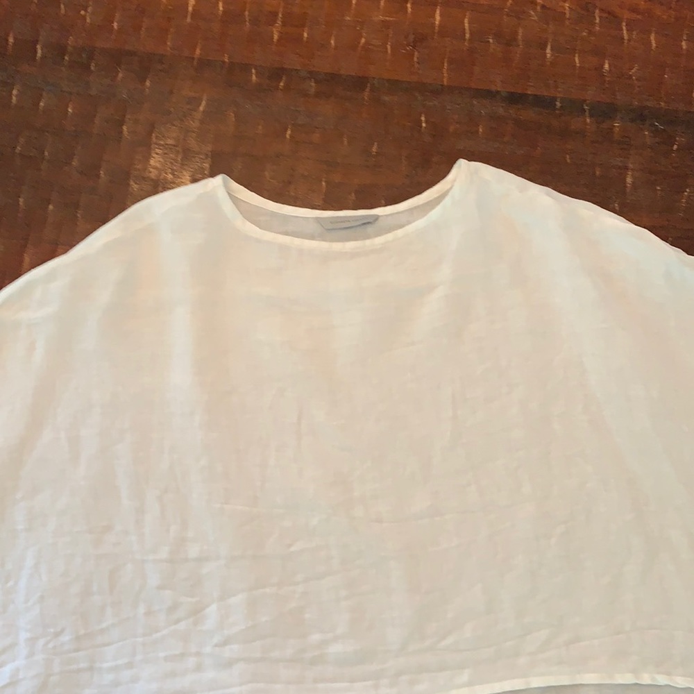 Elizabeth Suzann Linn Tee White Linen